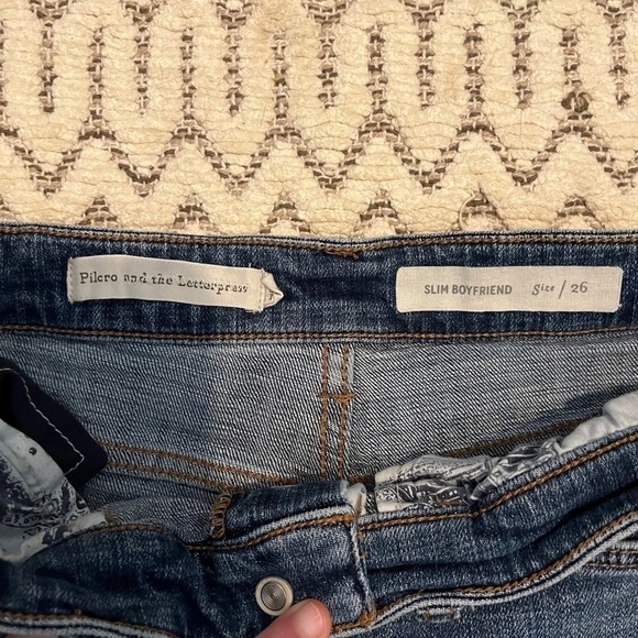 PILCRO ~ Slim Boyfriend Jean Shorts - Picture 4 of 5